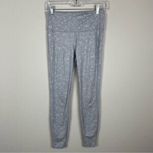 Athleta Gray Primrose Chaturanga Tight White Floral Active Bottoms Small